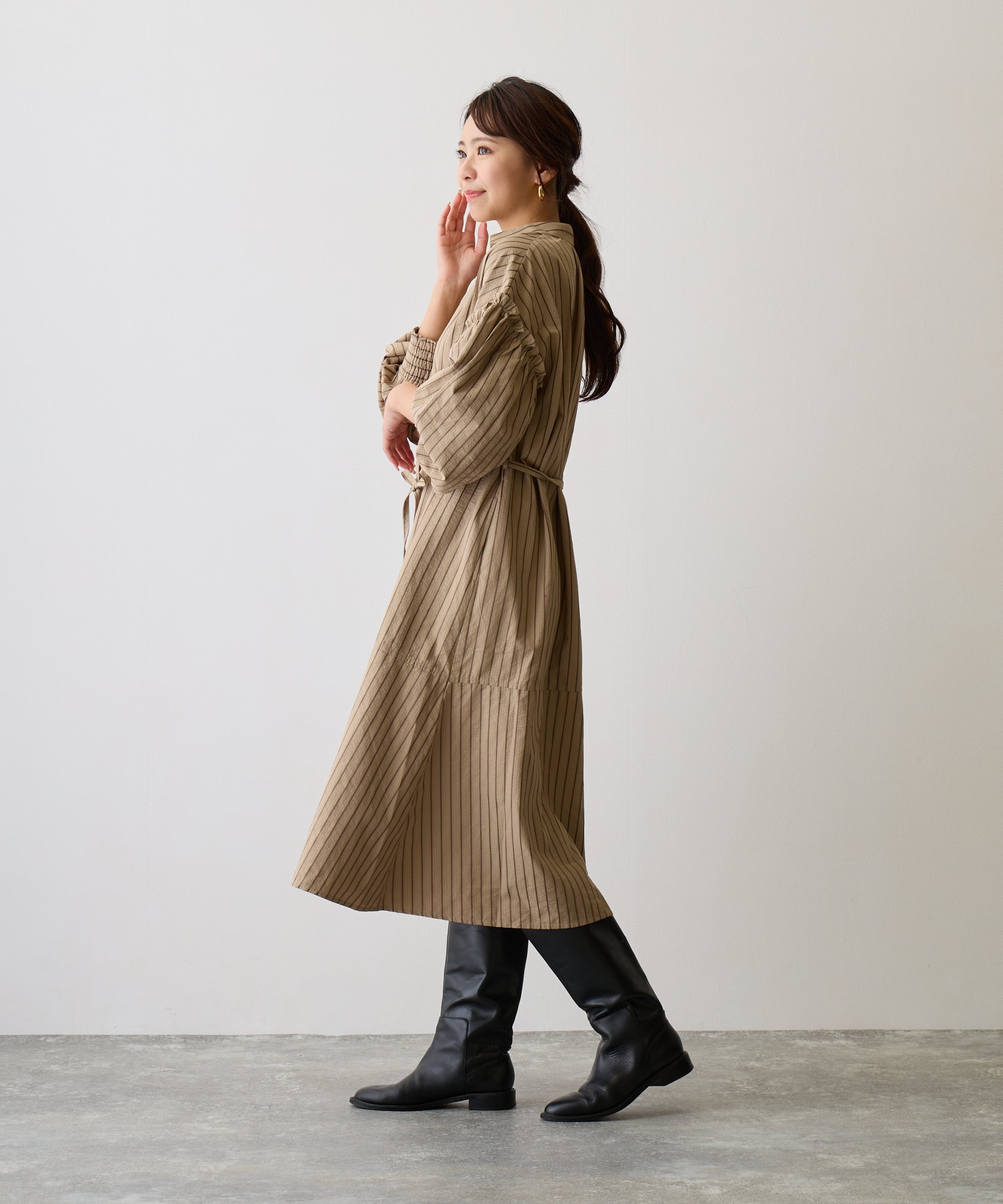 No.58515 ストライプシャツワンピース Beige | エルキカク