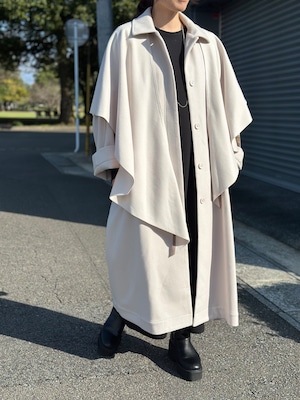 【ayane'25 winter collection】ニードルパンチケープ付きコート