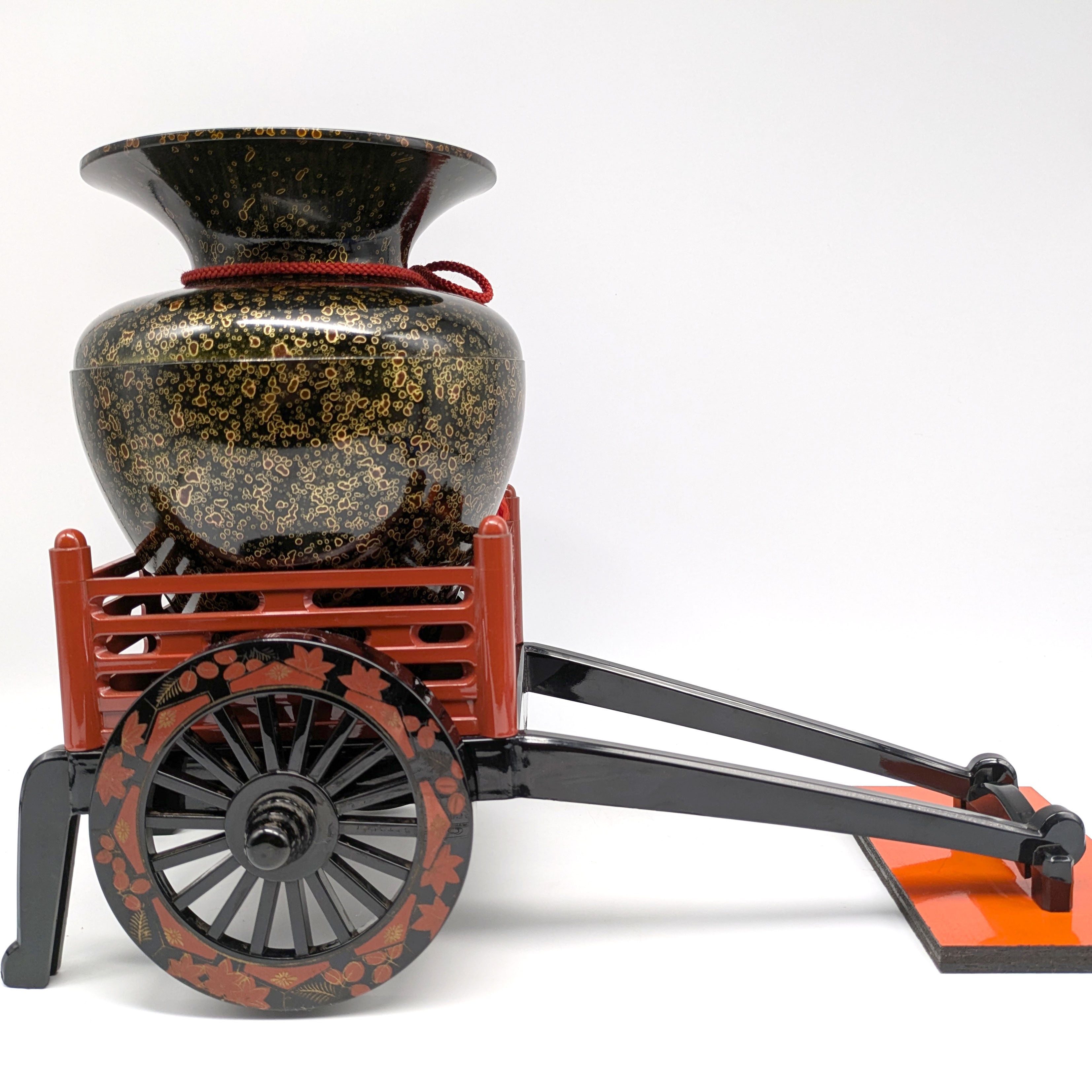 津軽塗（唐塗）バカ塗り・花器・御所車・漆器・伝統工芸・No