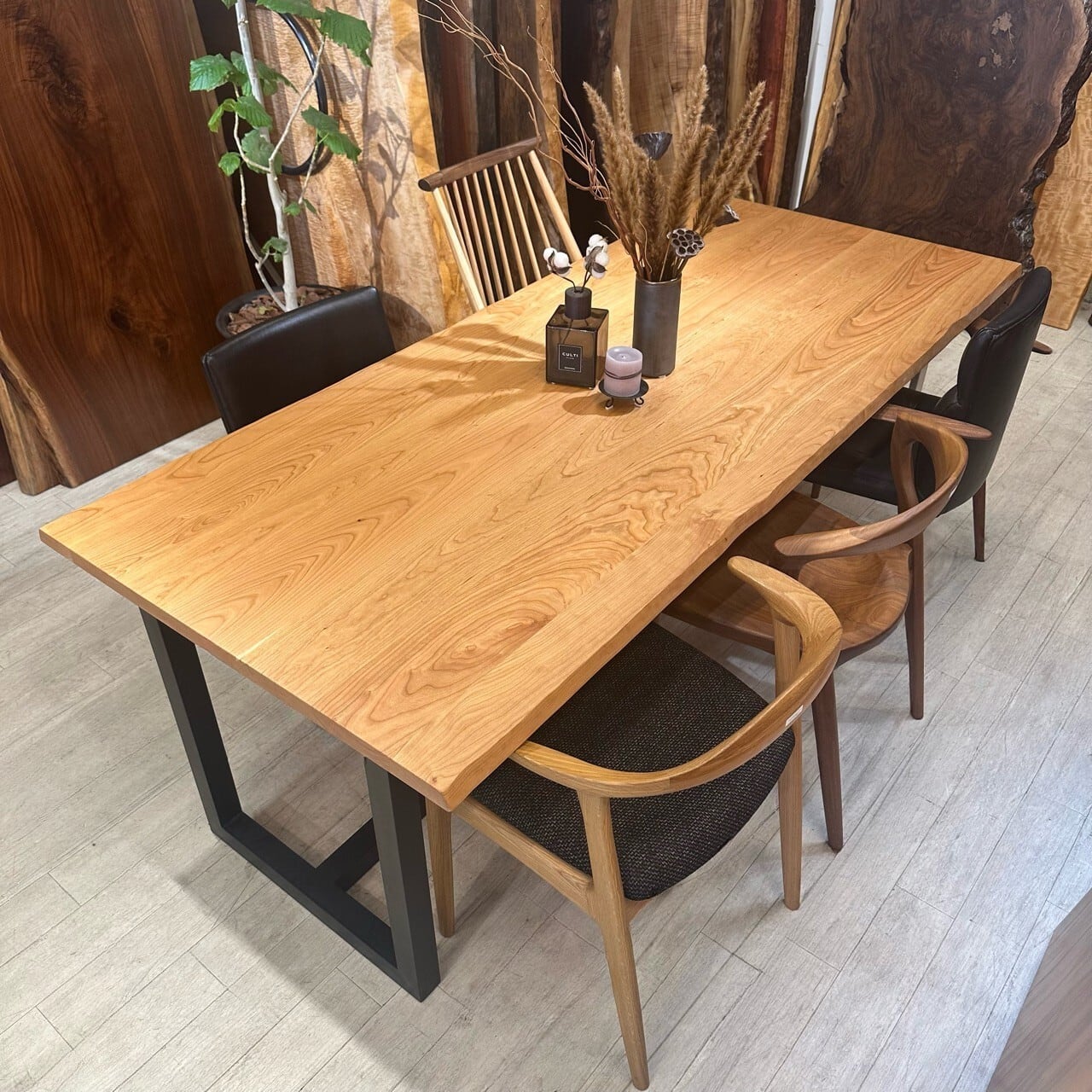 アメリカンブラックチェリー 一枚板 | 千年家具 - 一枚板 テーブル専門店