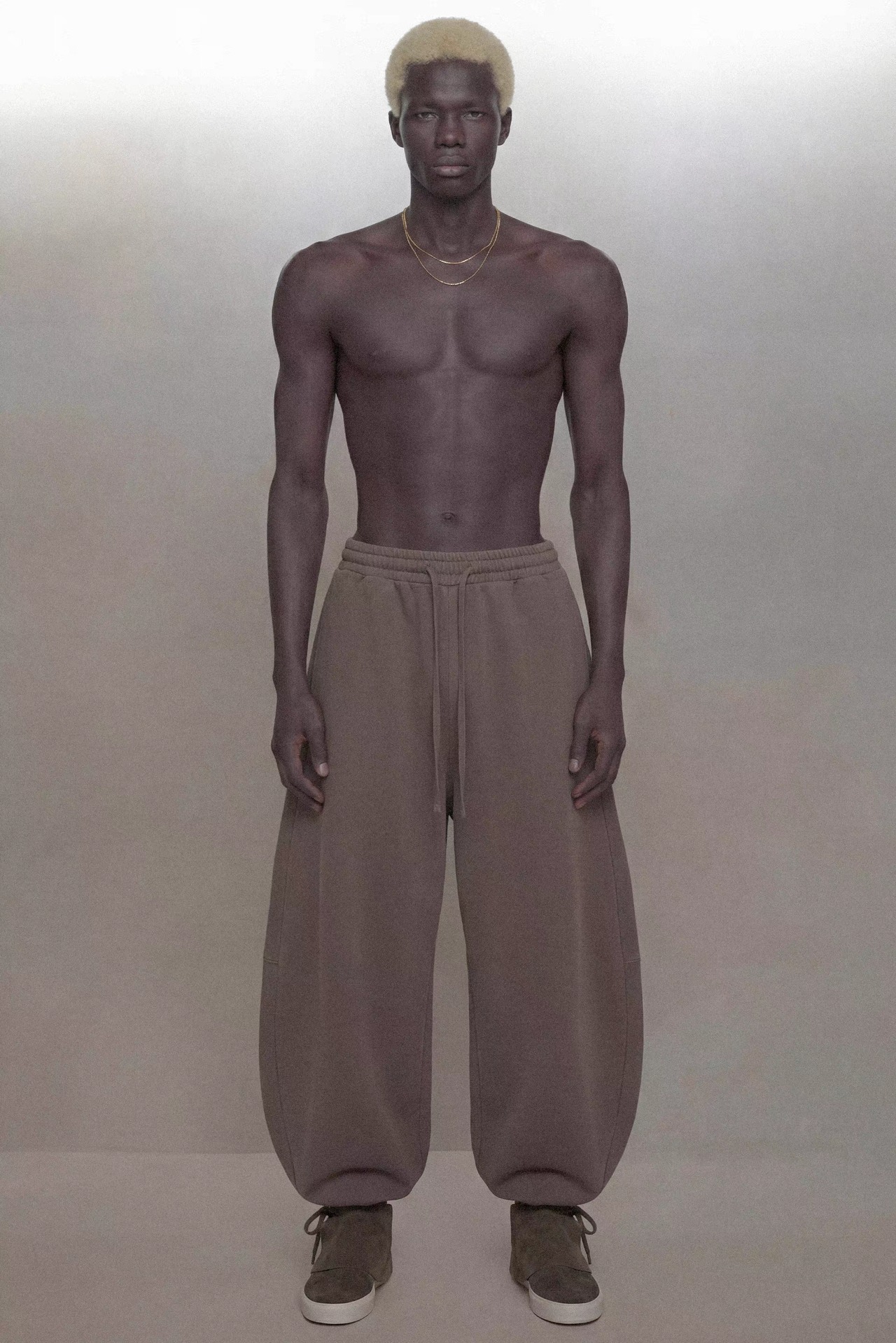 GEECHOOSEMONEY ヘビーウェイト ワイドカーブスウェットパンツ