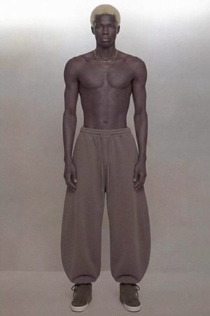 GEECHOOSEMONEY ヘビーウェイト ワイドカーブスウェットパンツ