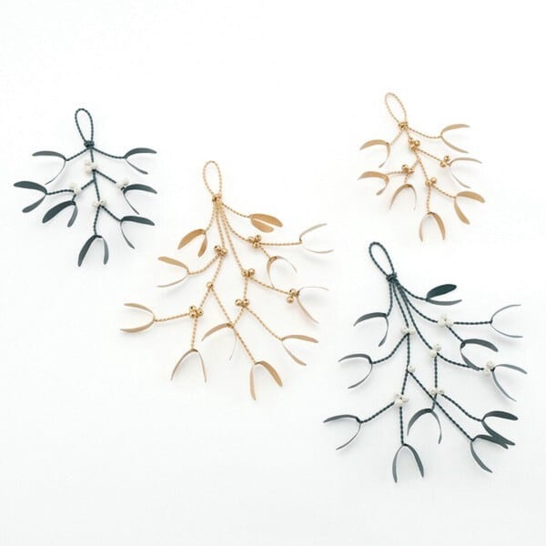 ヤドリギの世界!!参考商品 ブリキ素材でできた ヤドリギのスワッグ/クリスマス / 家具