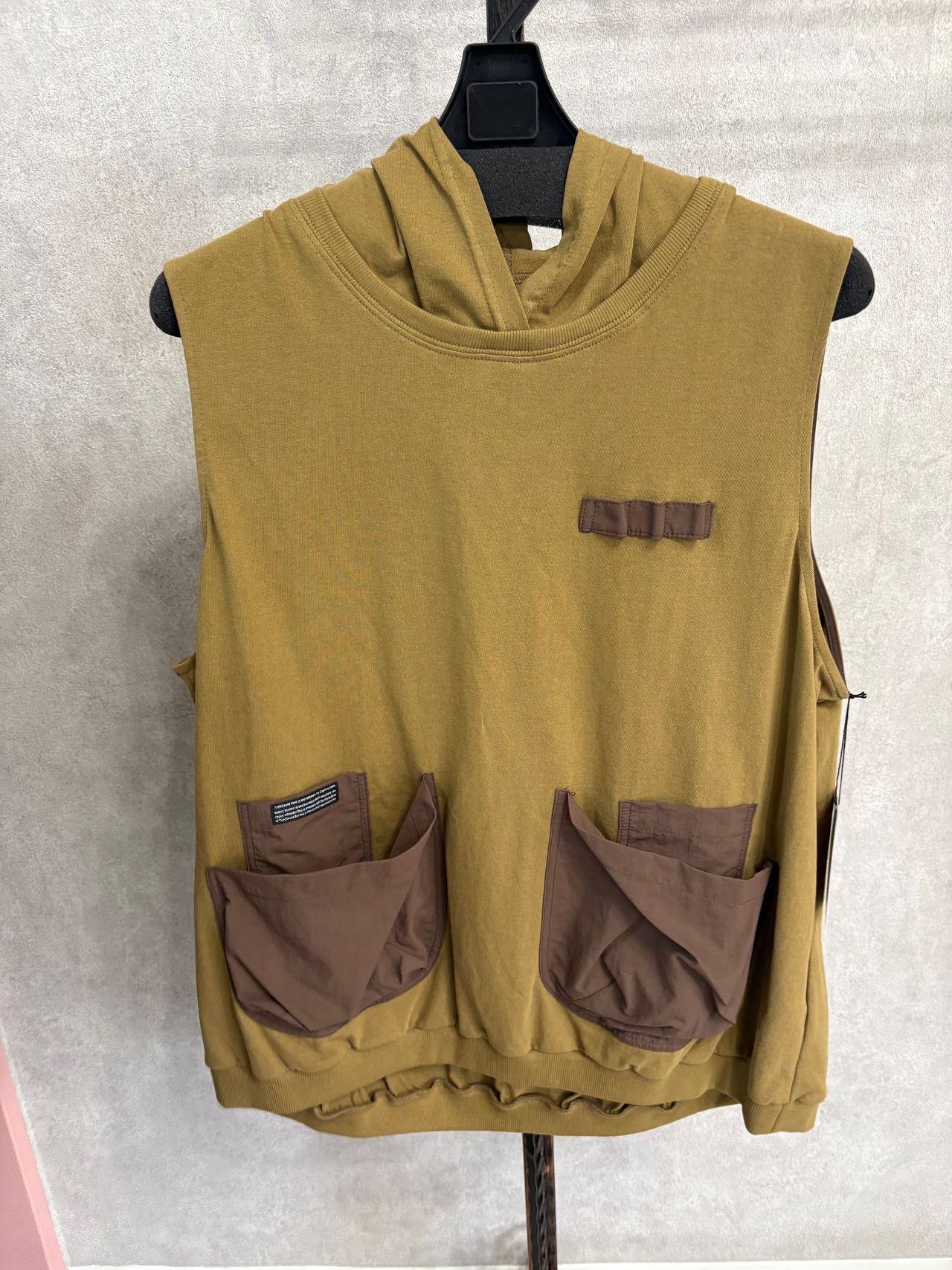 【ラドアッシュ】ポケット付きフーディ　ノースリーブ　65-1904