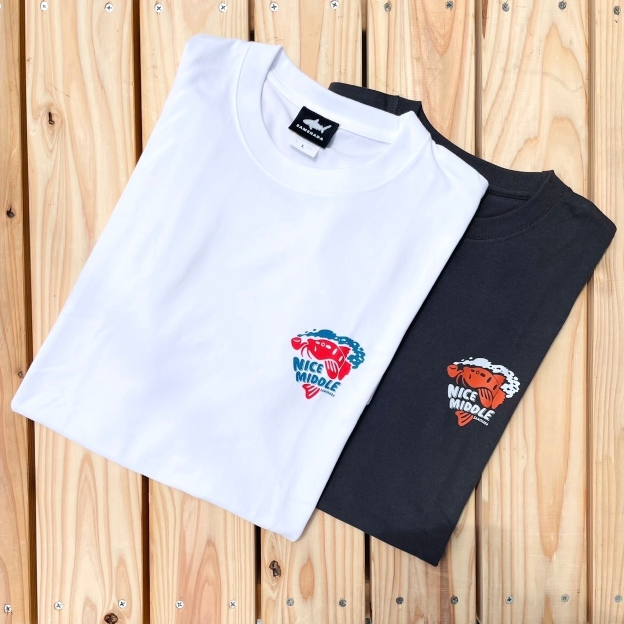 NICE MIDDLE T-shirt