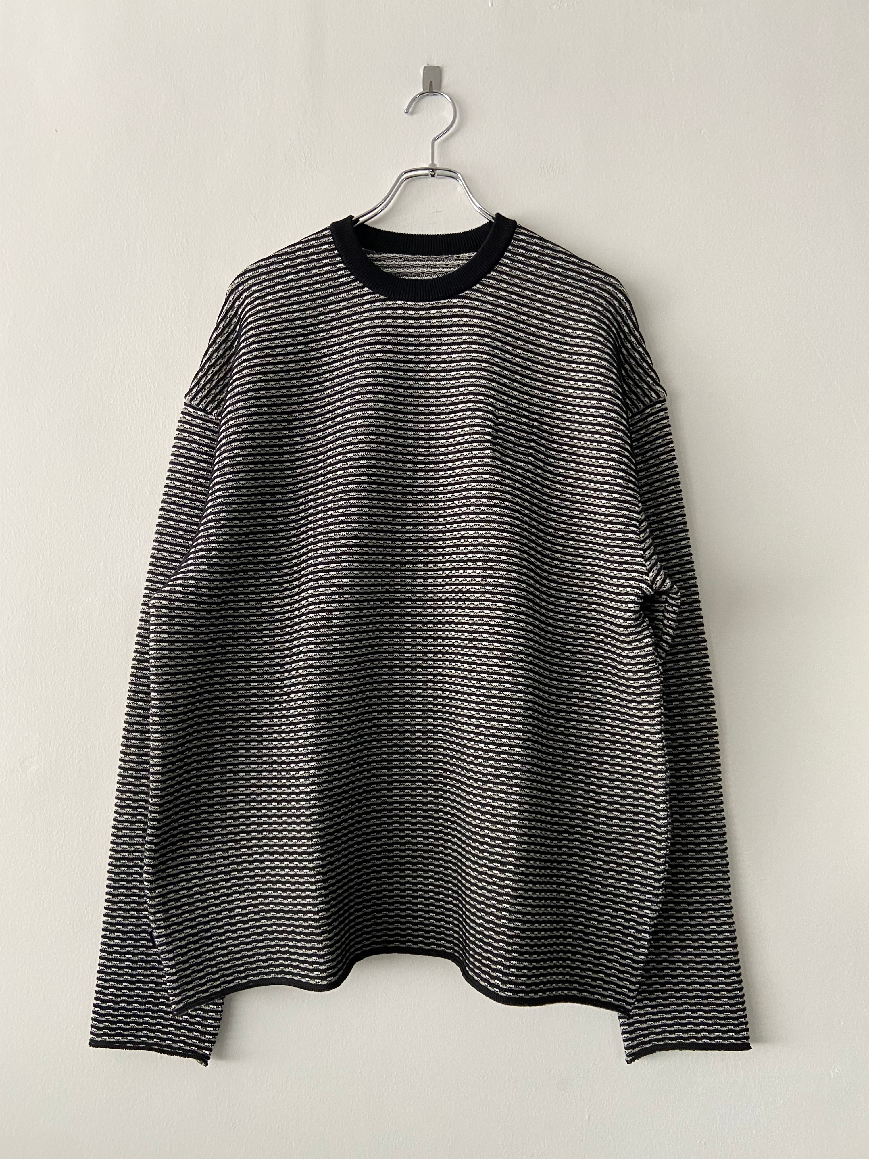 TENBOX / CHAMELEON SWEATER - BLACK / GRAY / WHITE | DEXIM TENBOX / CHAMELEON SWEATER - BLACK / GRAY / WHITE | DEXIM