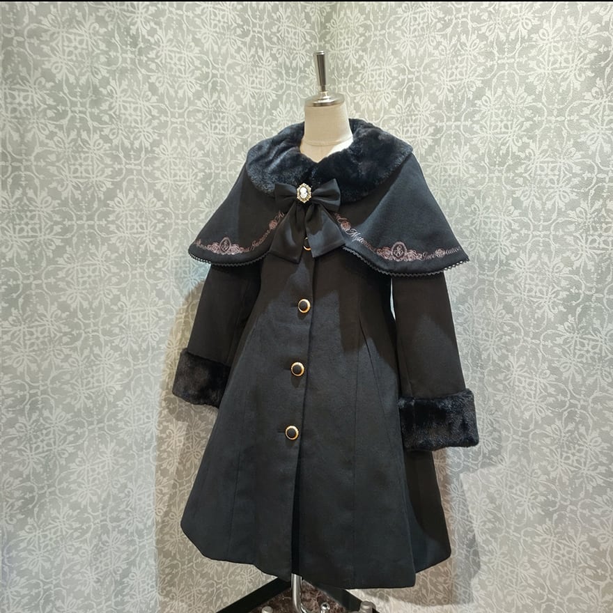 トゥアリス　ロングコート　ロリィタ ロリィタ クラロリ ケープ付 ロングコート 刺繍 ファー 襟 刺繍