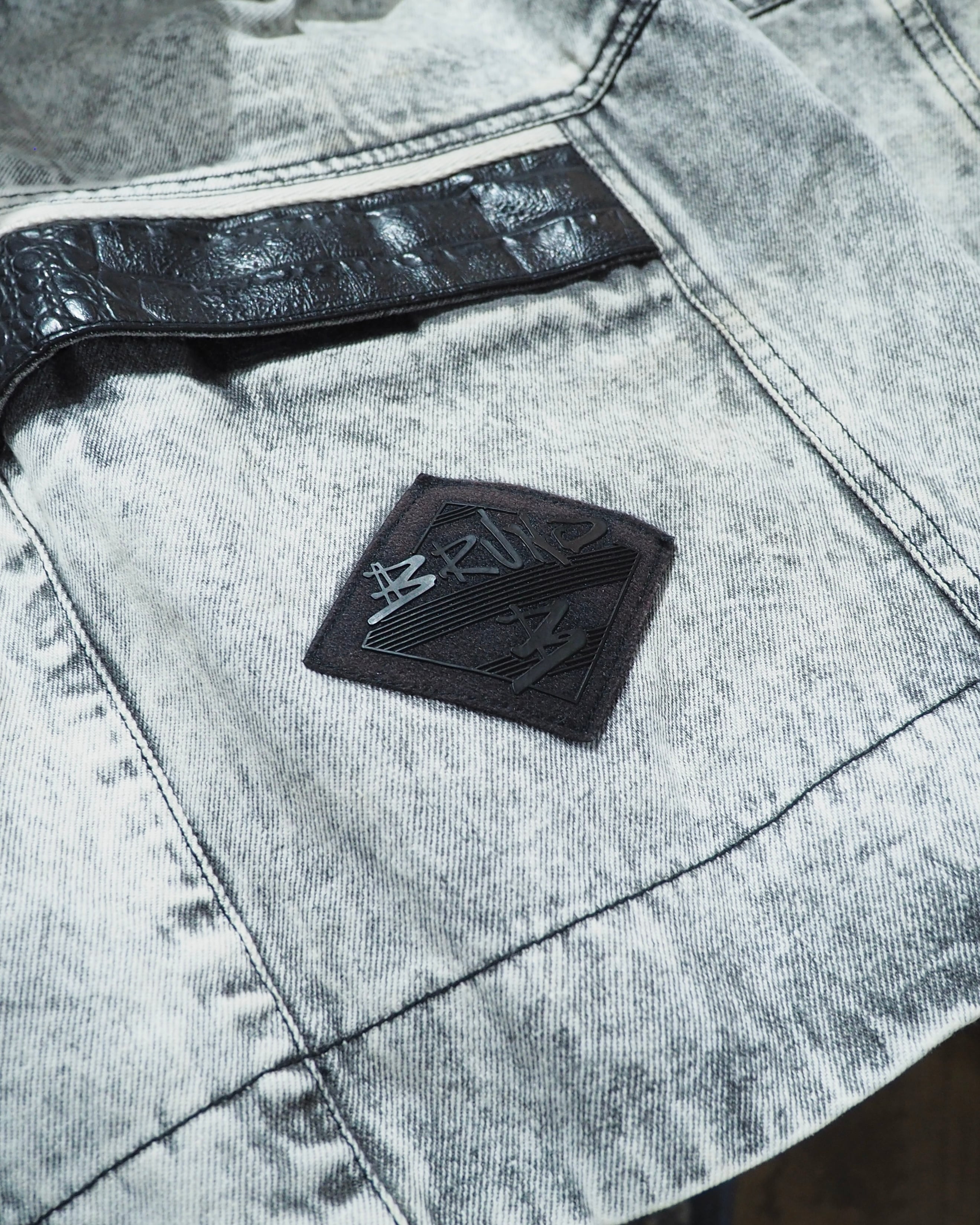 1990 - 00s " Bruno " Beautiful White Chemical Wash vintage Baggy shorts Pants