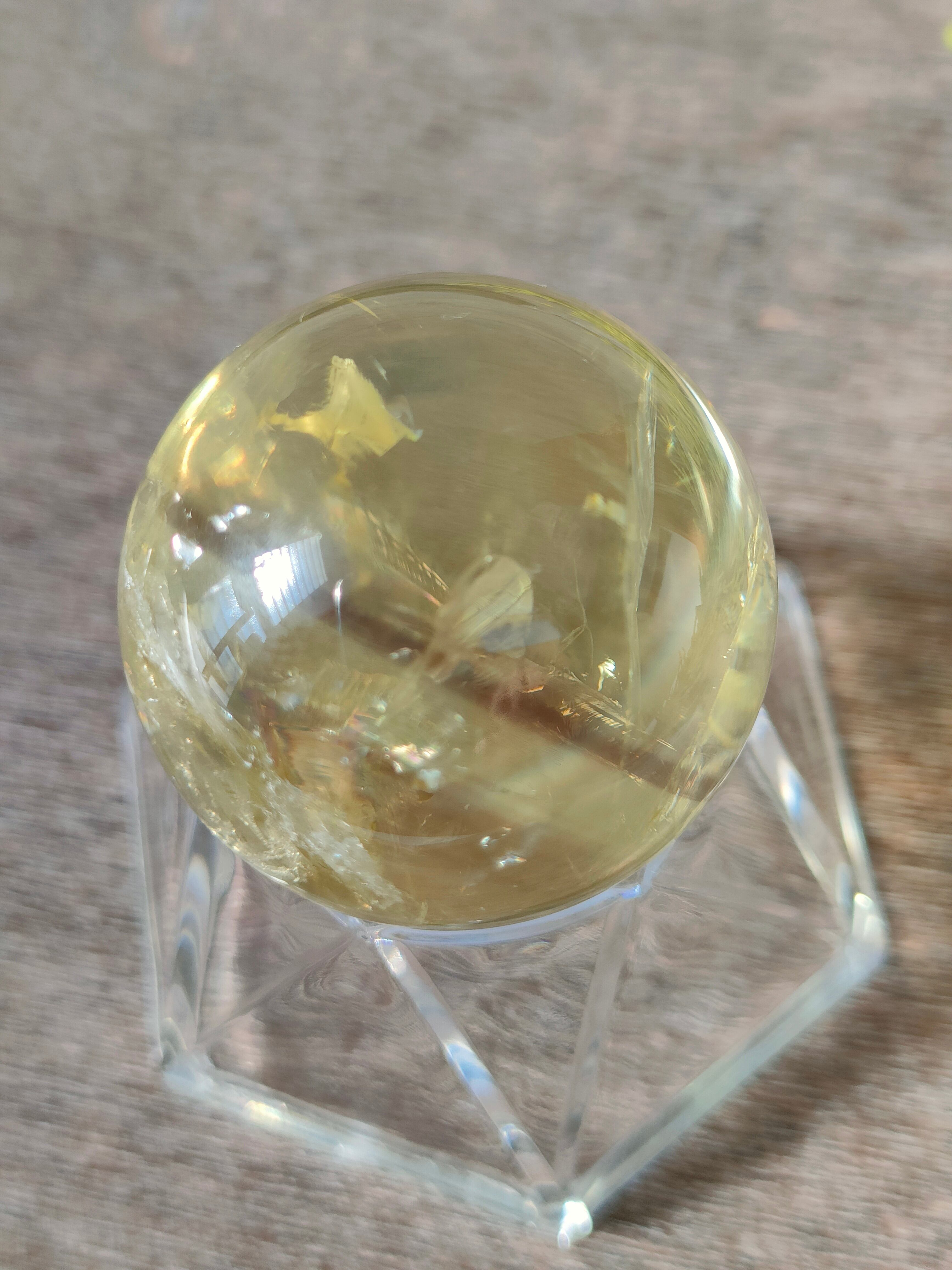 リングファントム入りシトリンスフィア