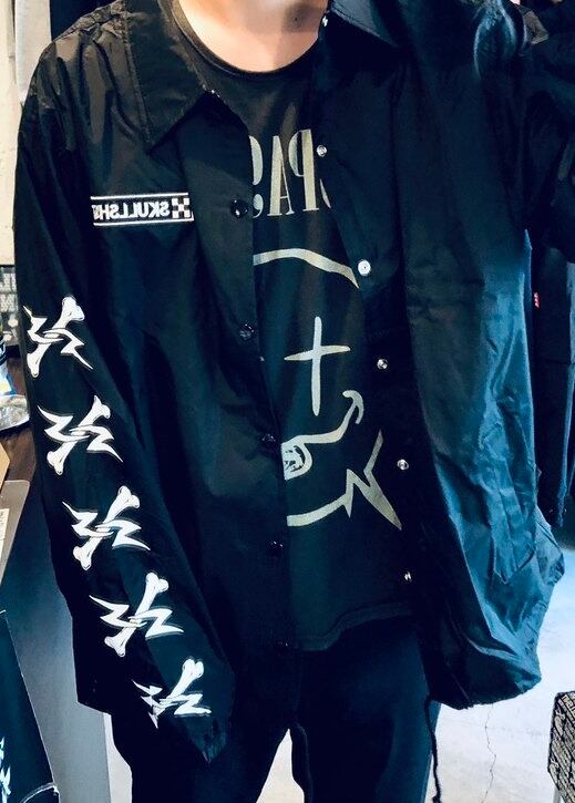 Skullshit スカルシット Cross Bone Coach Jacket クロスボーンコーチジャケット ナイロンジャケット アウター 長袖 黒 ブラック ドクロ メンズ レディース ロック パンク バンド Rock Punk フェス 骸骨祭り ギフトラッピング無料 ステージ衣装 Rogia Rogia Web Store