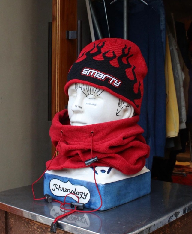 2000s  fire pattern beanie . size medium .