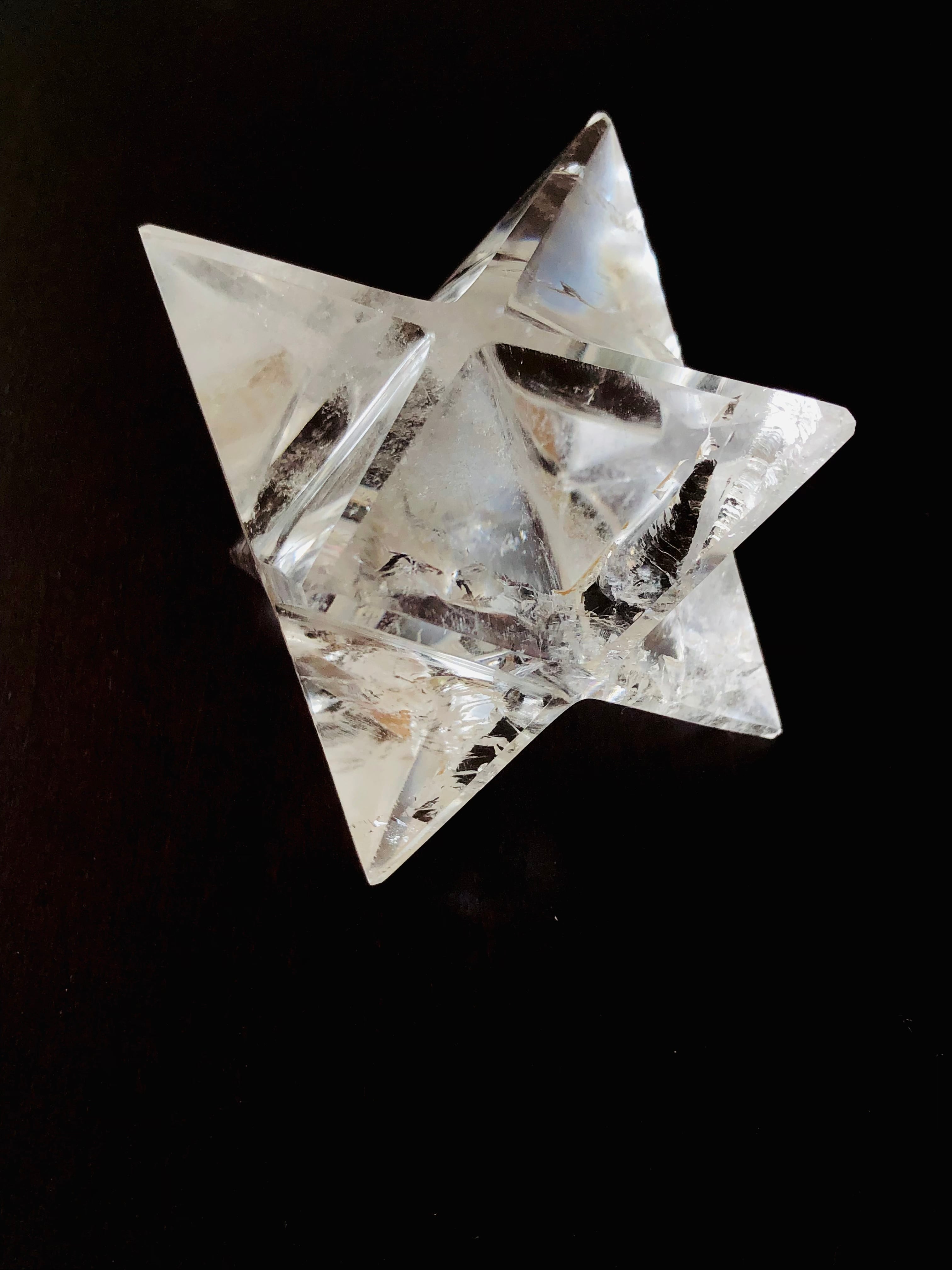 神秘の水晶！レムリアンシードクリスタルのマカバスター | 虹色の星