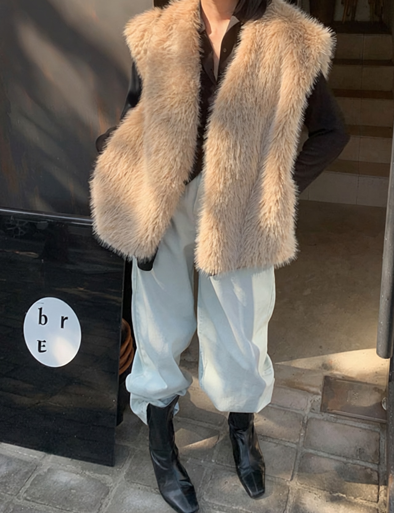 【新作5%OFF・3日間】Volume Eco-Fur Vest_2colors
