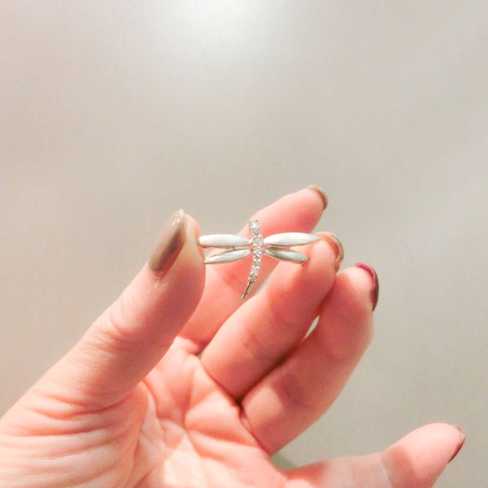 トンボのブローチ K18ホワイトゴールド ダイヤモンド | Jewelry SIMON