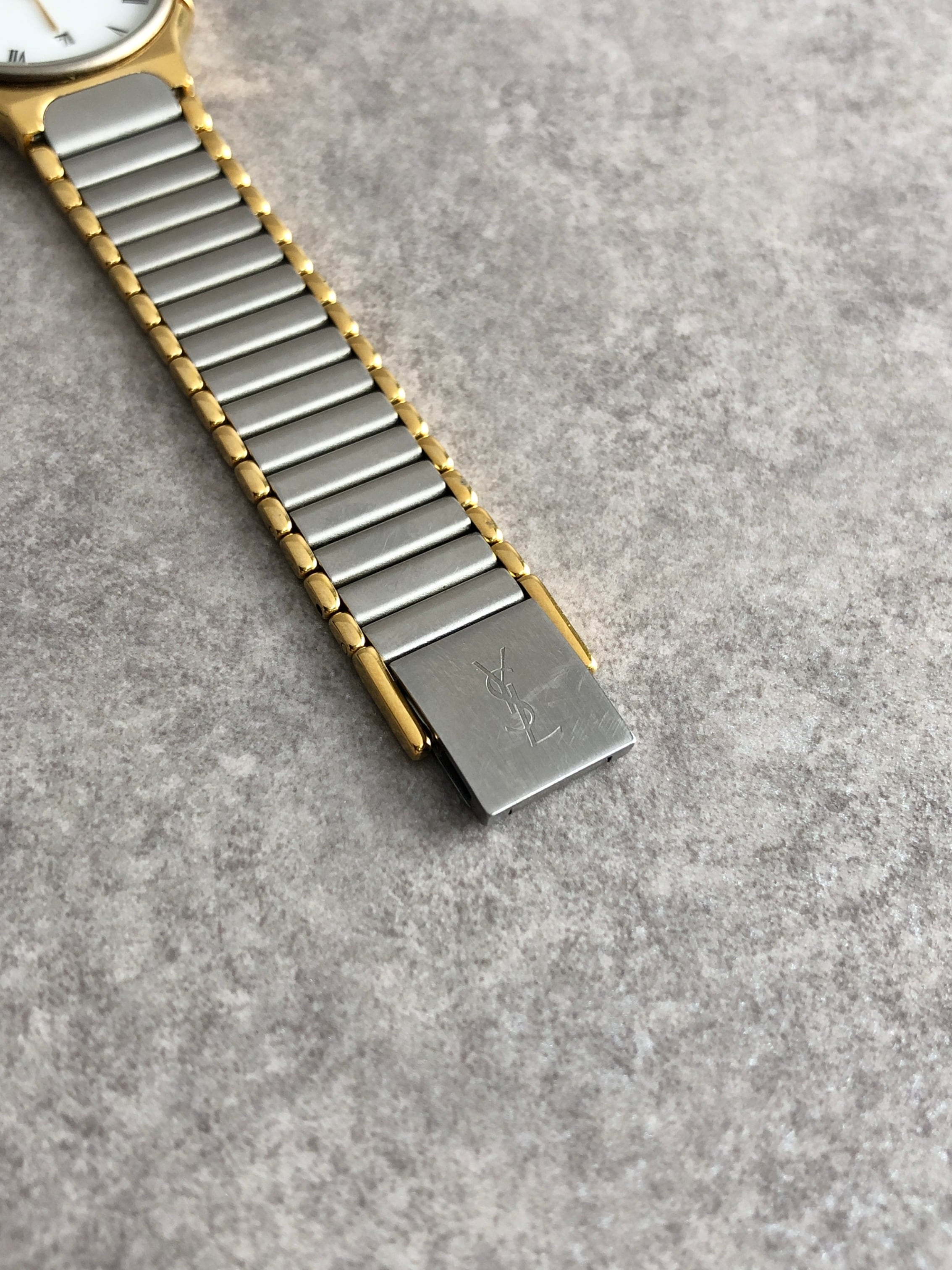 Yves Saint Laurent イヴ・サンローラン 腕時計 シルバー YSL 345010