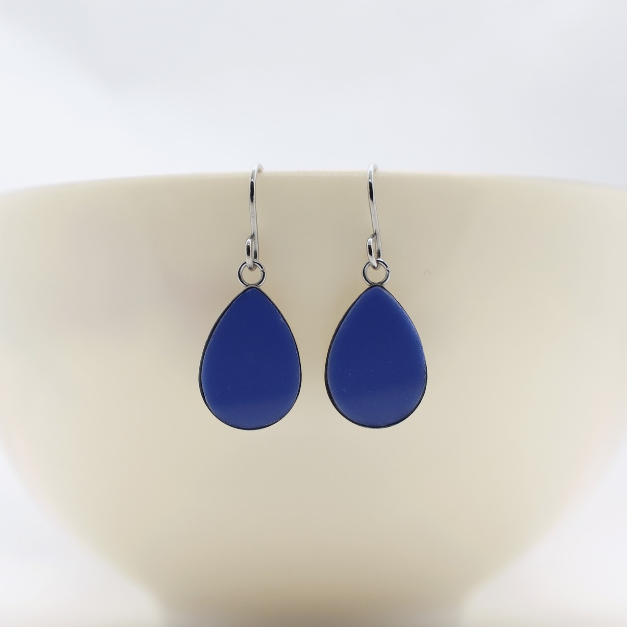 Framed earrings10