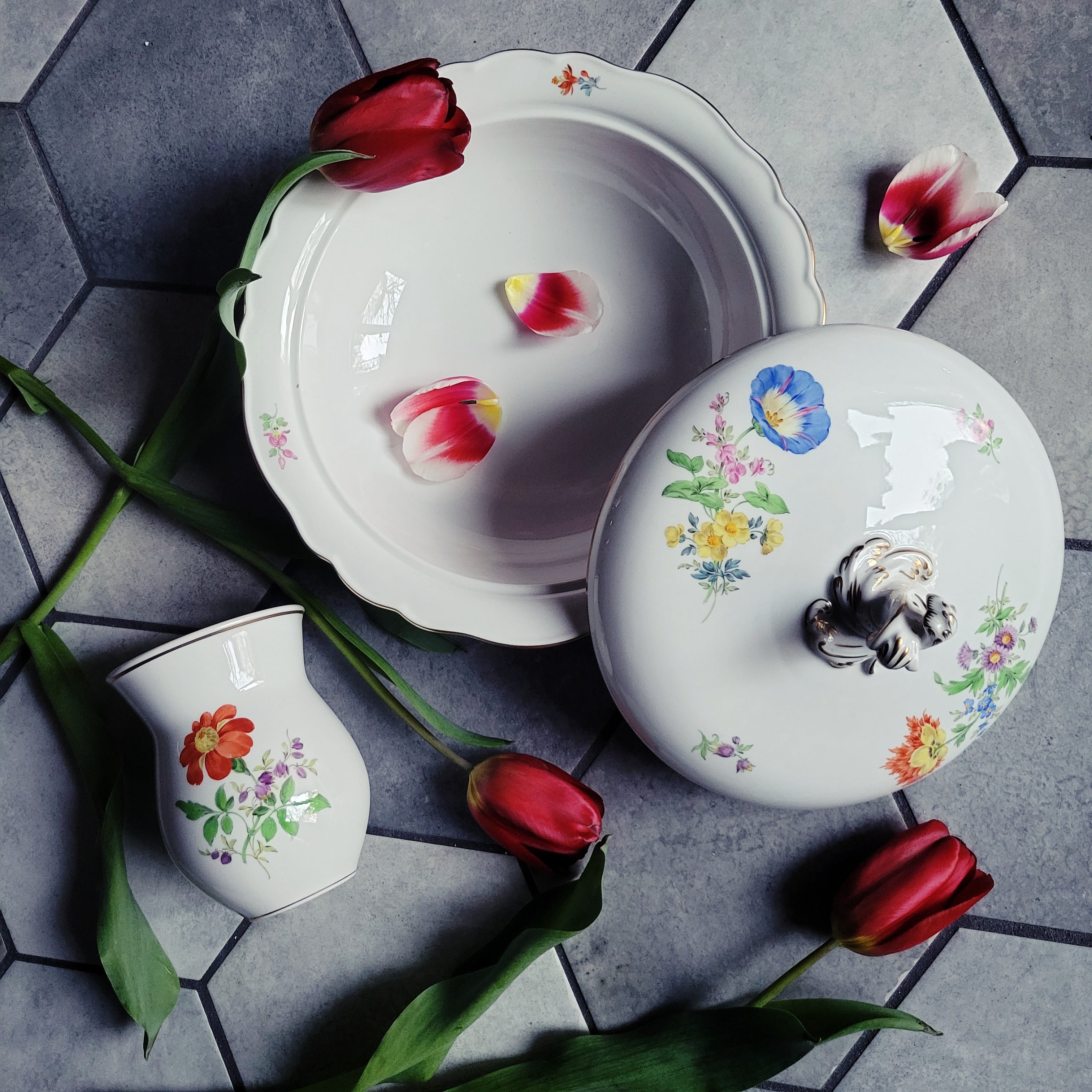 【訳アリ特価】マイセン　直径約26.5cm！蓋付き深皿