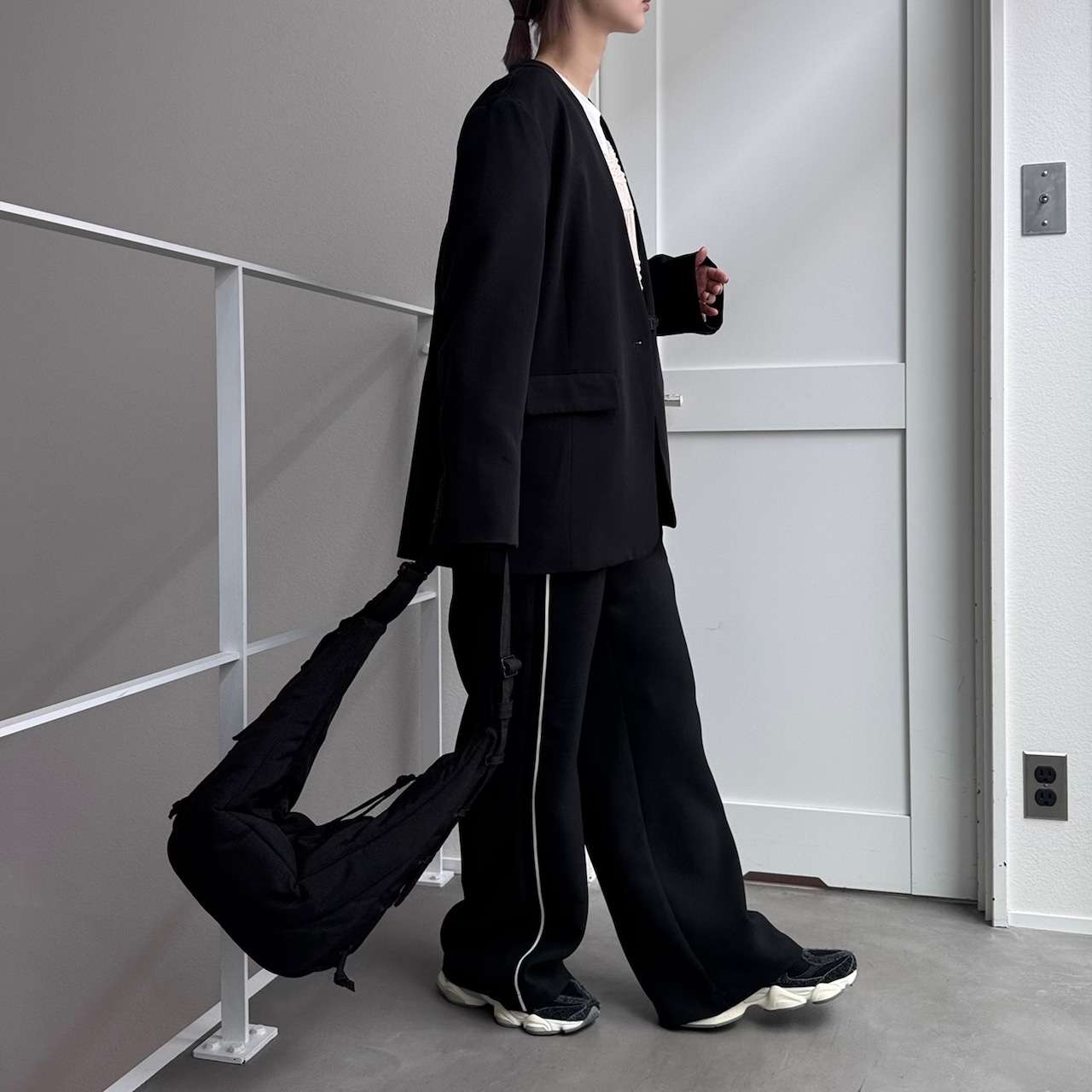 【受注予約:3月上旬入荷予定】サイドラインストレートイージーPT/ブラック