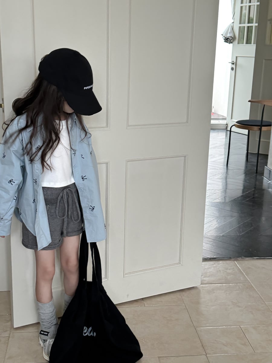 リボンプリントシャツ