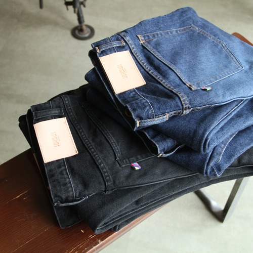 is-ness  Selvedge 5pocket enzyme-washed denim pants