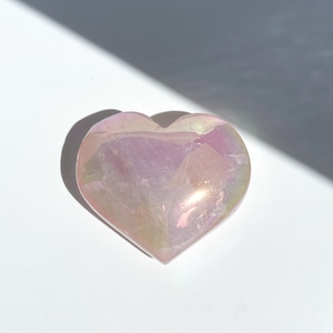 ♡エンジェルオーラローズクォーツ ハート01♡ Angel Aura Rose Quartz ♡天然石・鉱石・パワーストーン・インテリア