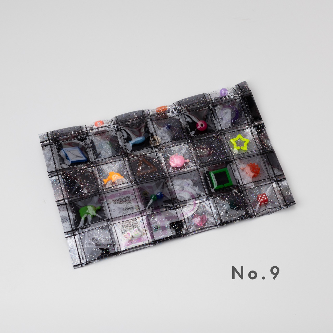 < YURIKO ETO > ポーチ - black