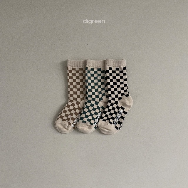 digreen26su_Checkerboard Socks
