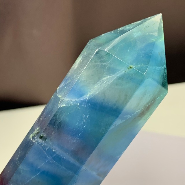 12.スカイブルーフローライトダブルターミネーテッドポイント