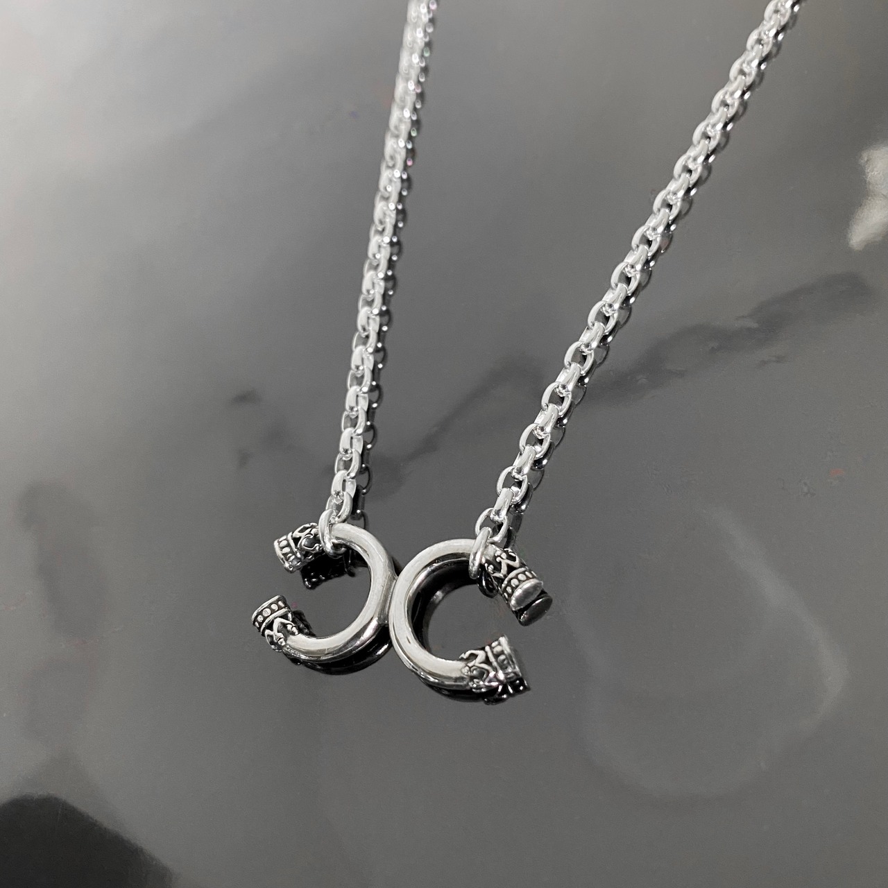 TWIN CROWN NECKLACE / ツインクラウンネックレス