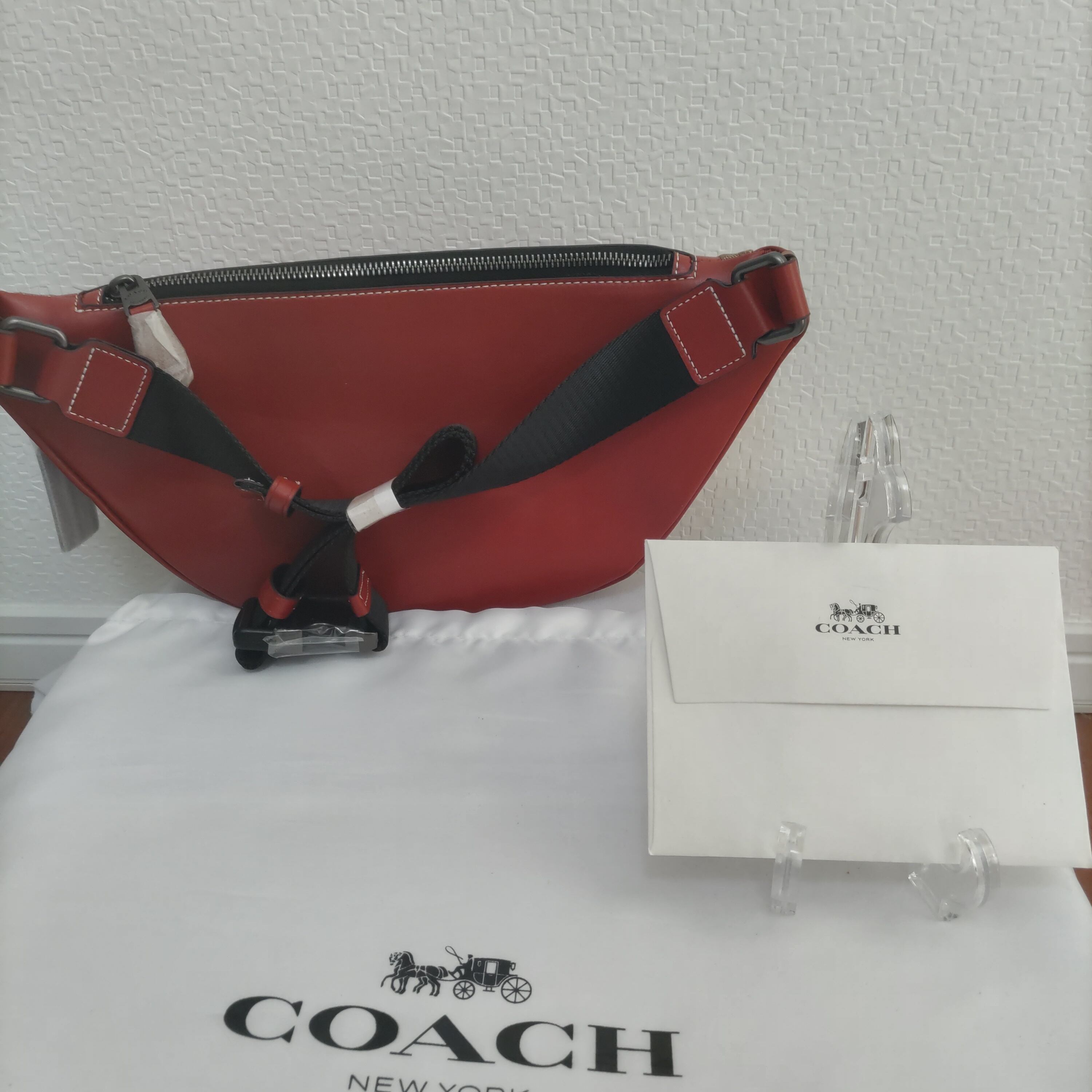 COACH コーチ ボディバッグ ショルダー スヌーピー コラボ  新作