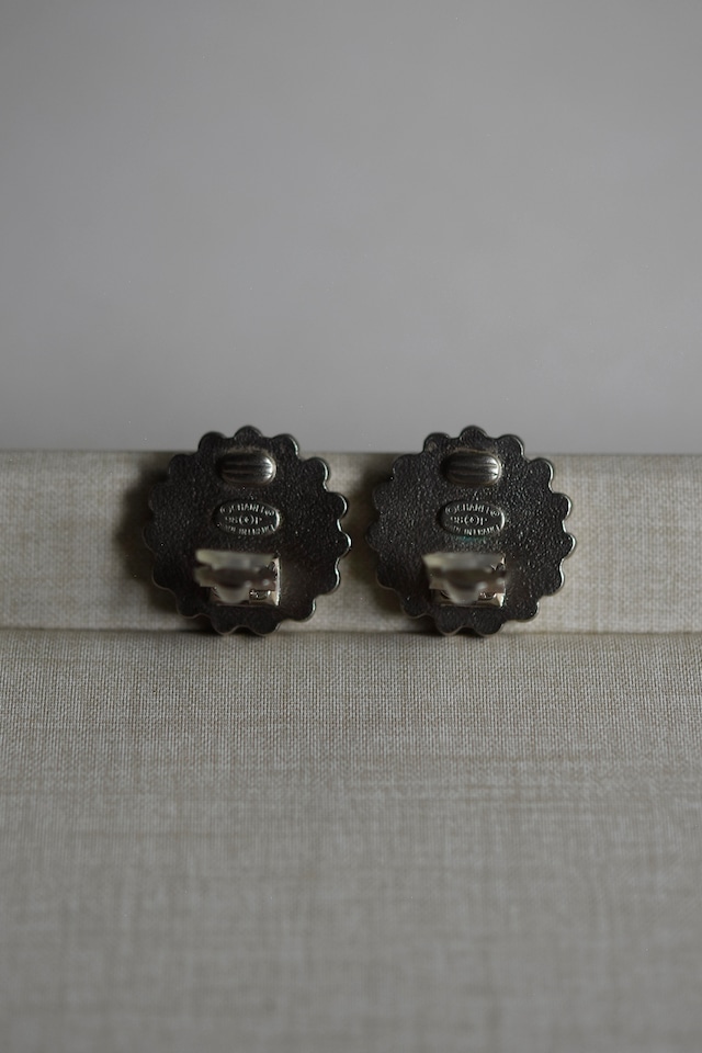 IORI/"CHANEL" earring/icon series dot