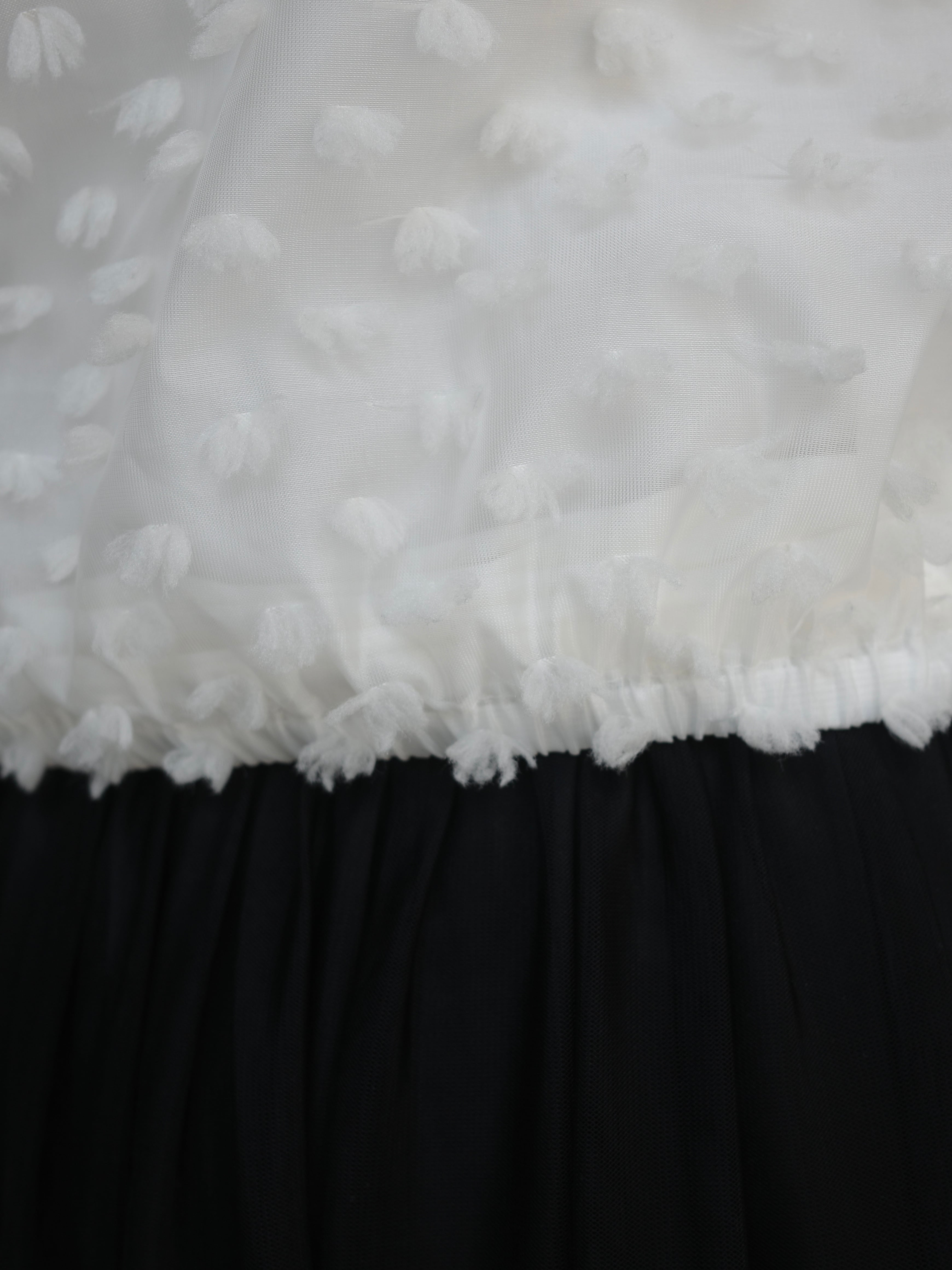 40%OFF】cotton candy blouse / white 9/3 21:00 ～ SALE (即納) | HYEON