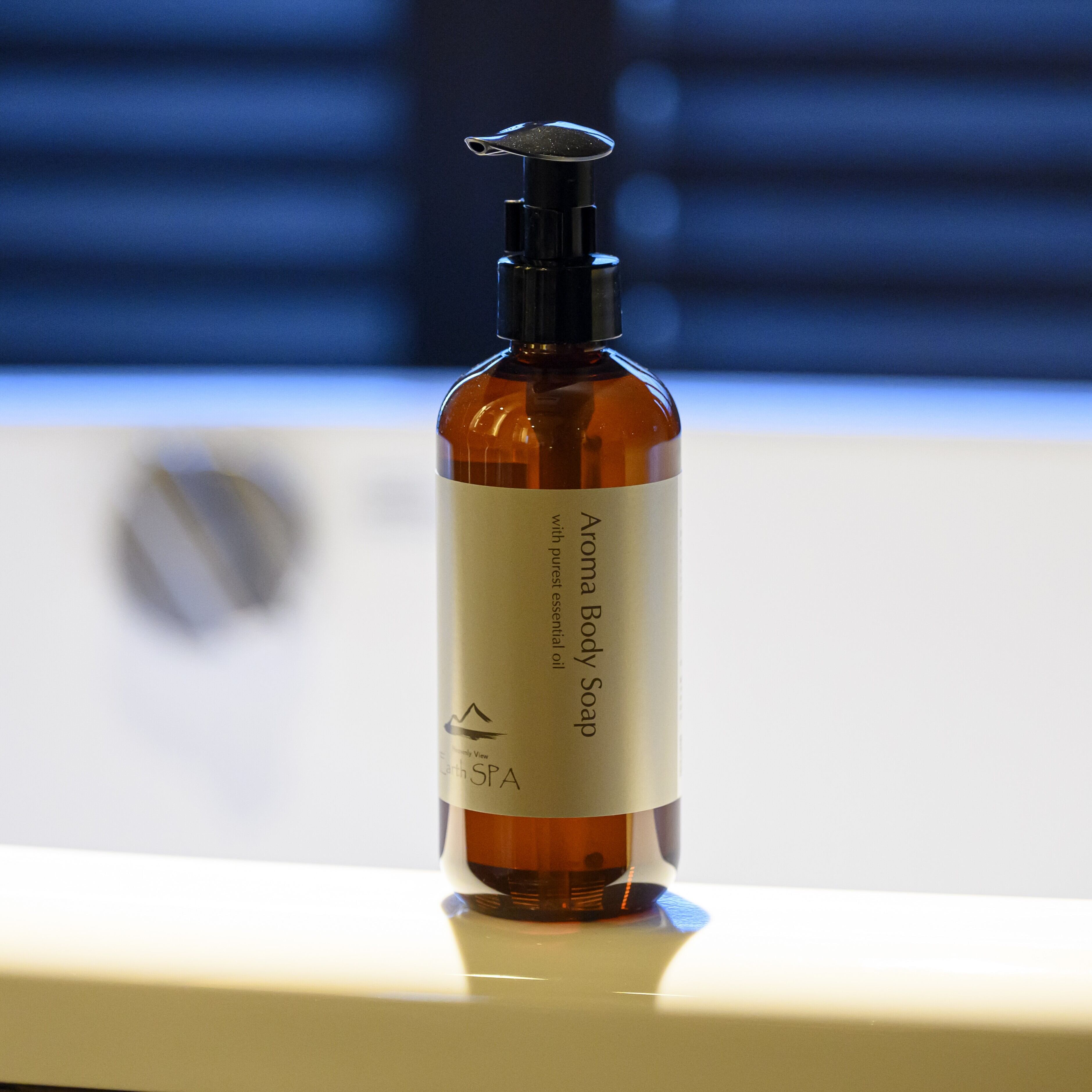 ボトル新仕様】アース スパ オリジナル アロマヘアシャンプー | 赤倉