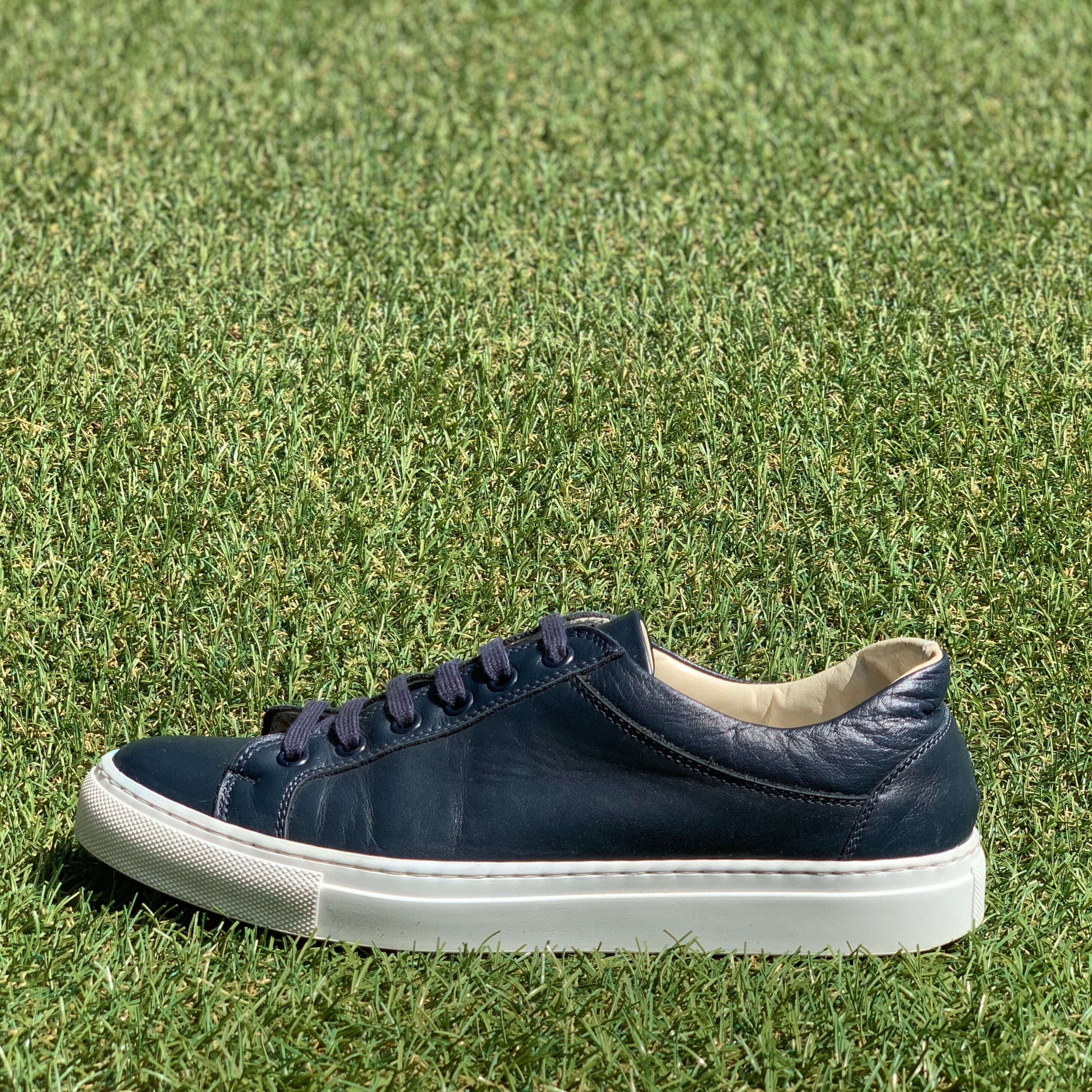 agnes b.アニエス・ベー レザースニーカー D455