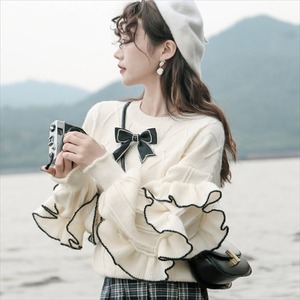 【送料無料】 セーター  長袖  かぎ編みニット  フリル　カジュアル系  大人可愛い  こなれ感  フェミニン  ラウンドネック  暖かい  暖かコーデ   厚手生地  レディースファッション  可愛い  韓国  冬  お出かけ・女子会   オフホワイト