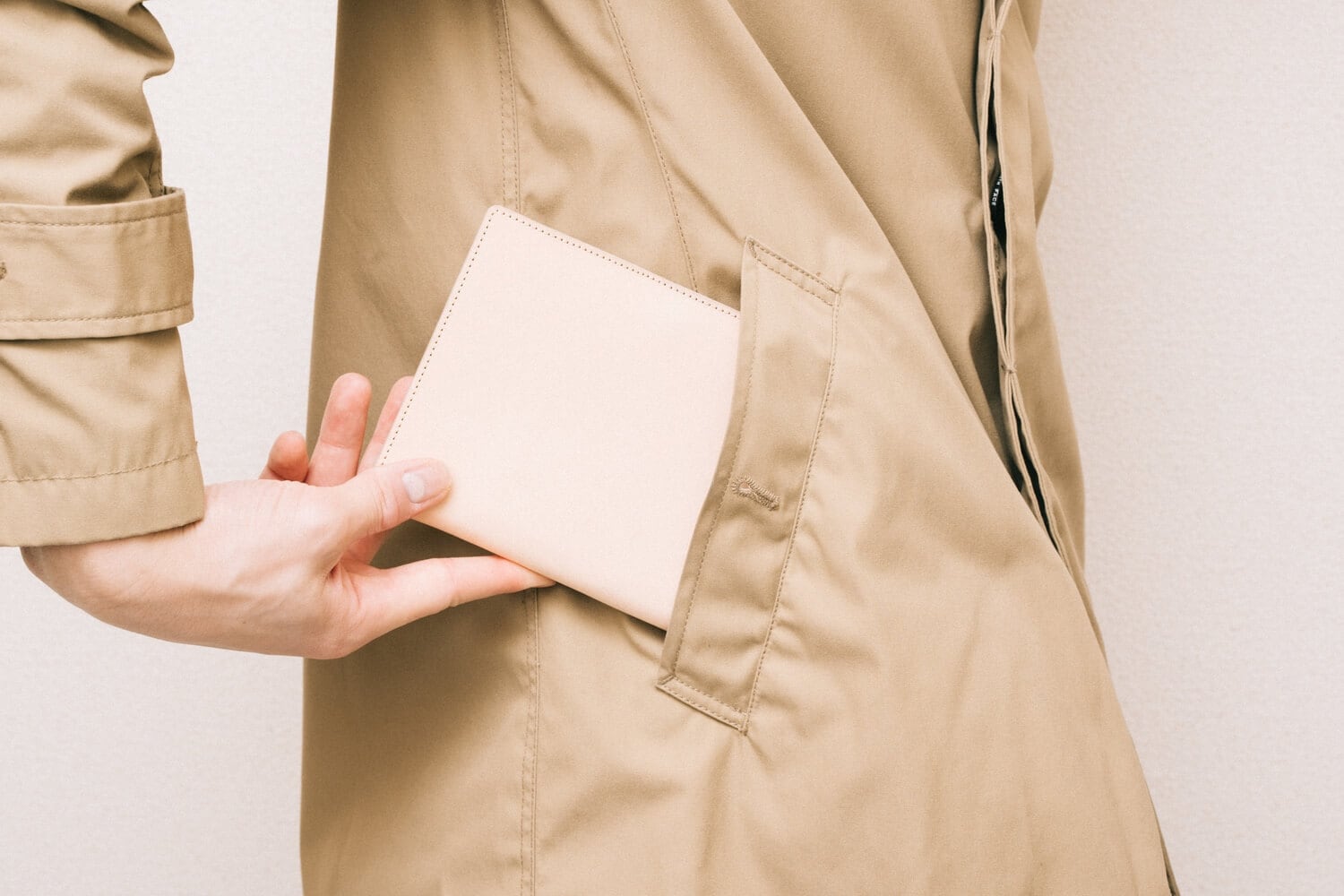 レザーパスポートケース - ブラック | drip公式オンラインショップ