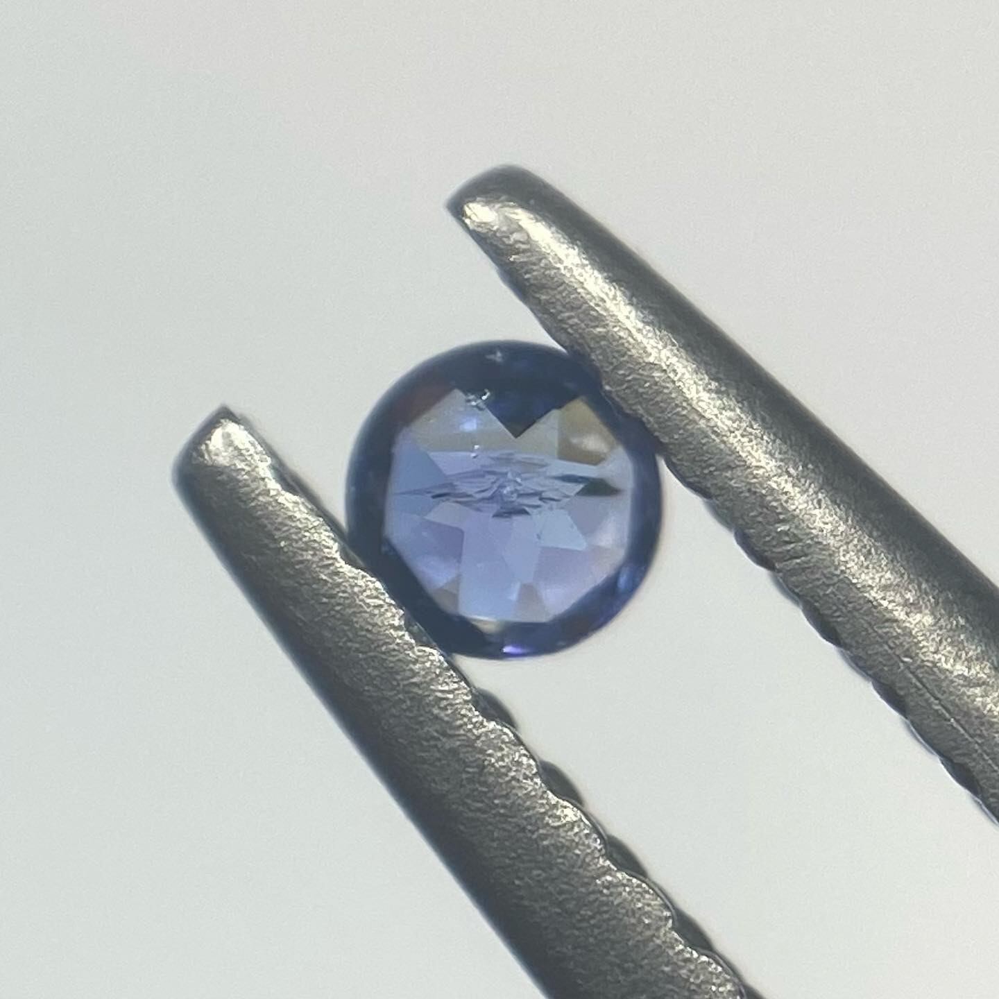 澄み渡る美しいブルー ベニトアイト2