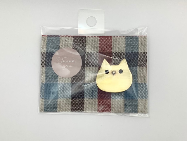 さんにん工房 あさかわ 猫ブローチ(ぱっちりおめめ)