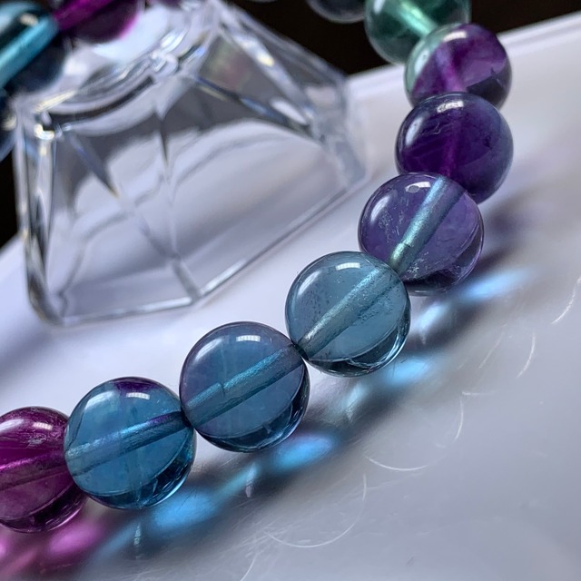 ー極ー 濃厚な色合い極上フローライトブレスレット