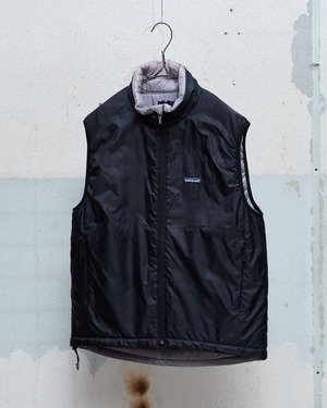 “Patagonia” micro puff full zip insulated vest / SIZE : M / BLACK