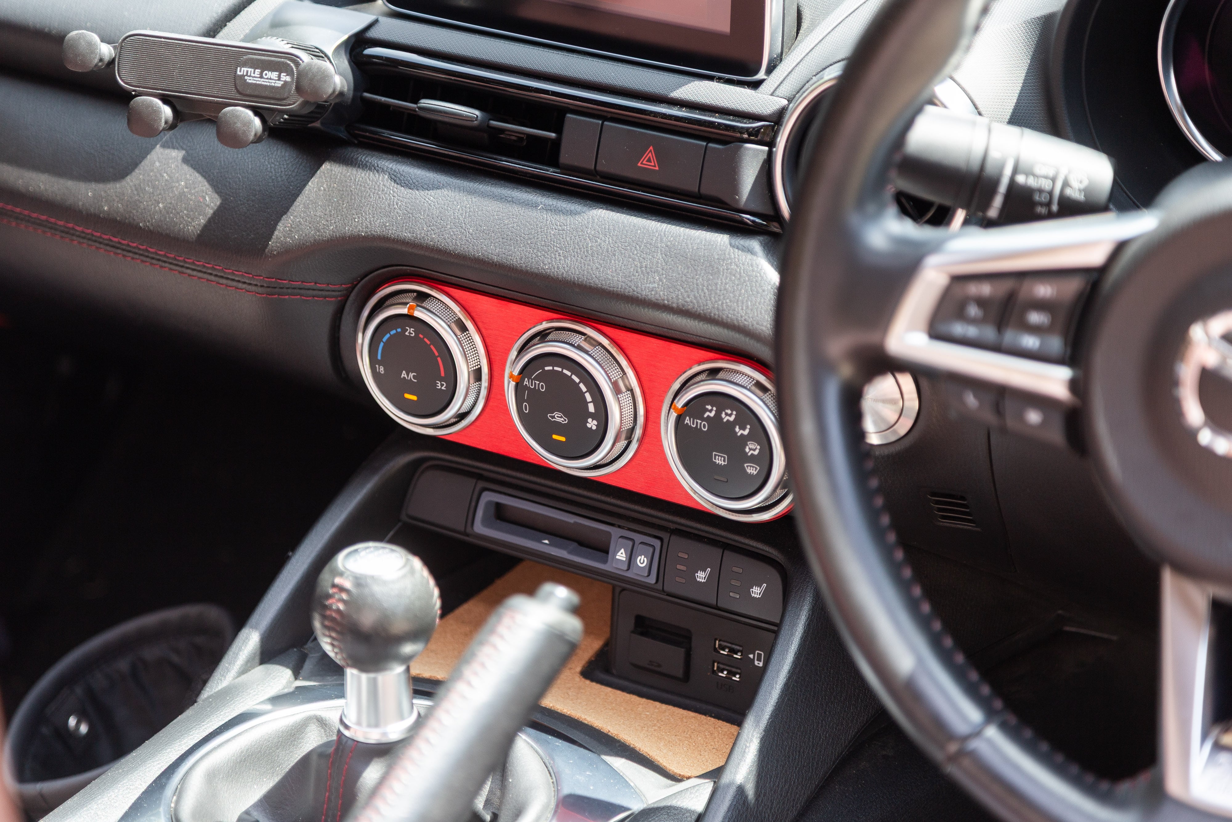 NDロードスター RSREFINE製エアコンステージパネル A/C RINGS &STAGE 限定レッドアルマイト仕様 For NDロードスター