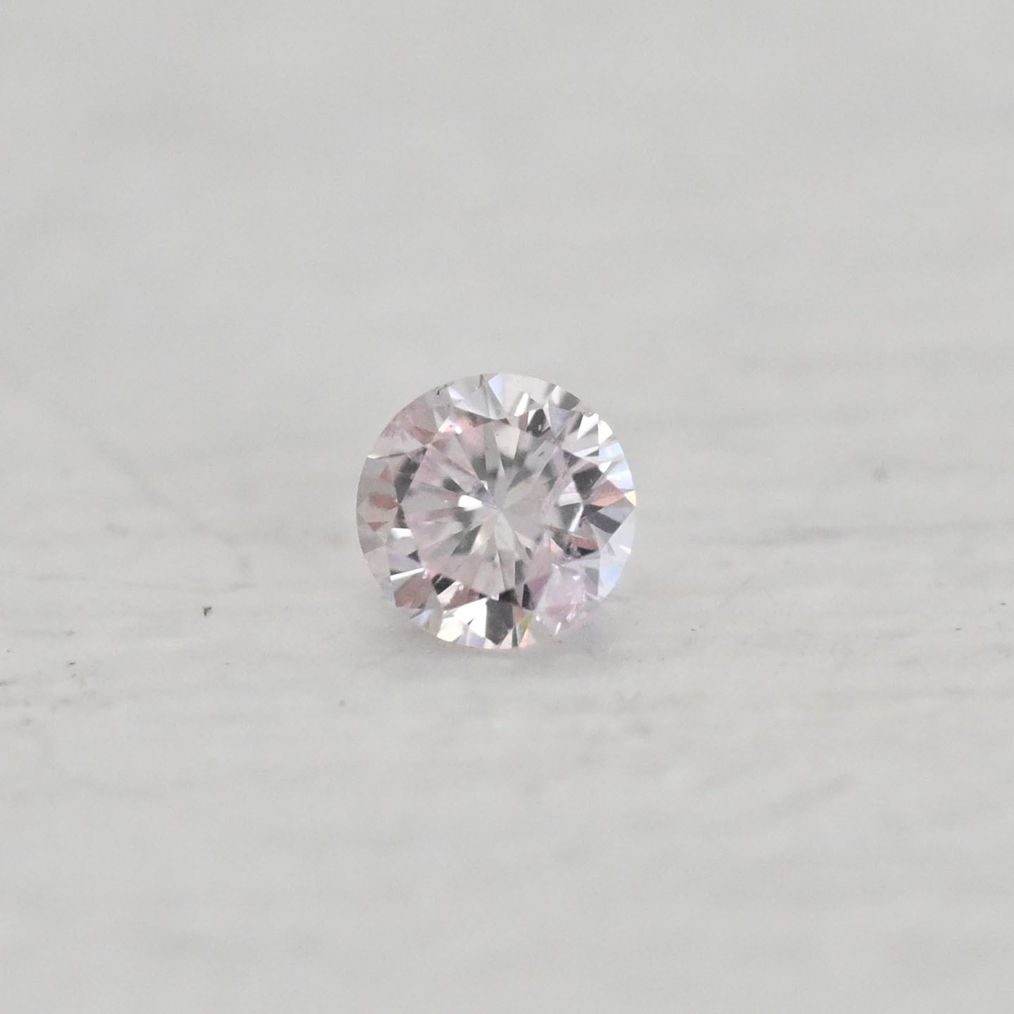 WEB限定品 ピンクダイヤモンド 0.031ct ラウンドカット（ソーティング付き）