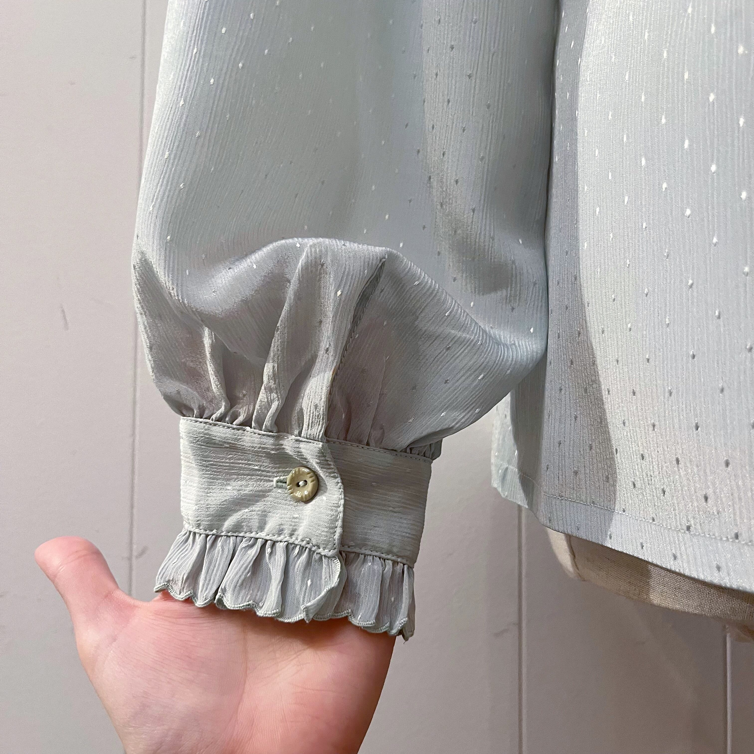 mint green velours ribbon blouse