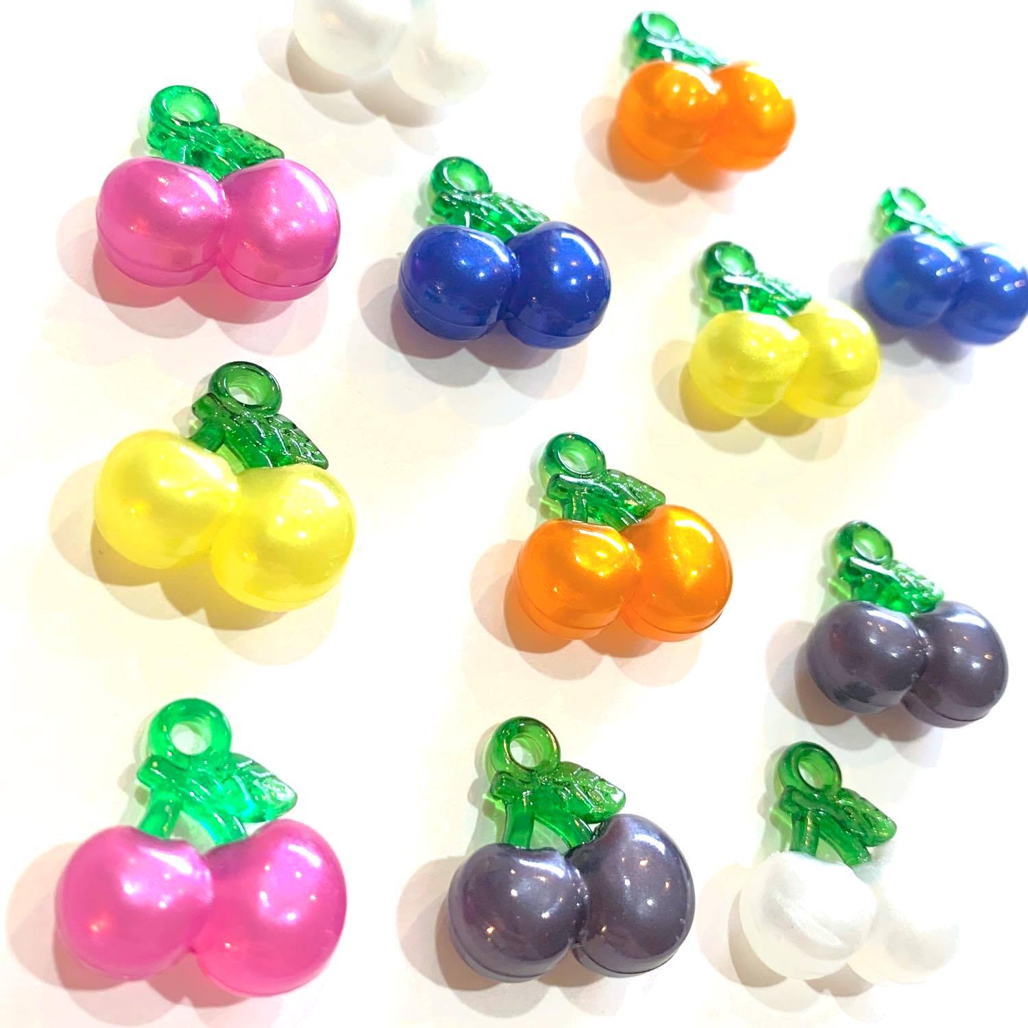 カラフルさくらんぼチャーム | Dua-アクセサリーパーツショップ