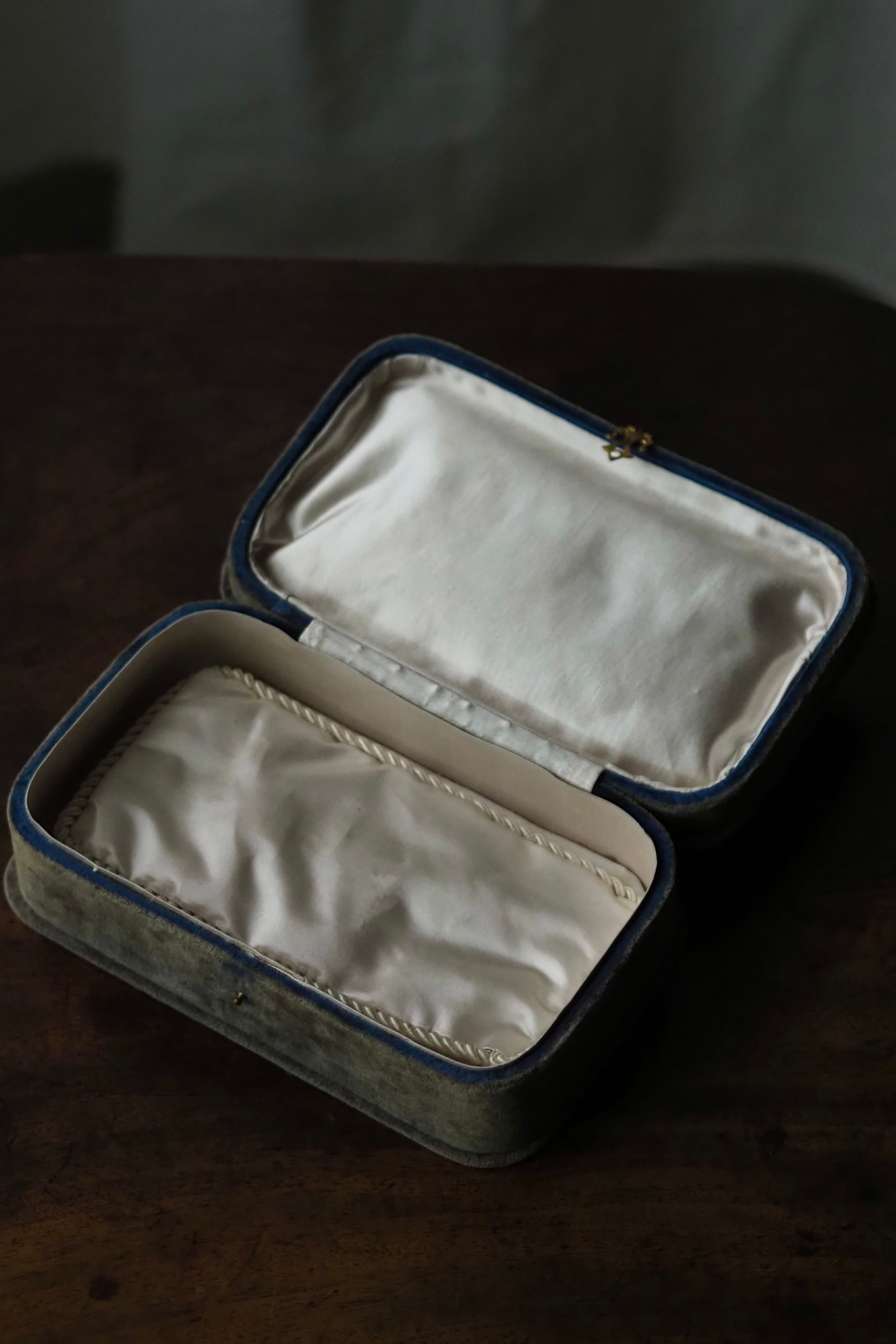 別珍のジュエリーボックス-antique square jewelry box | アンティーク