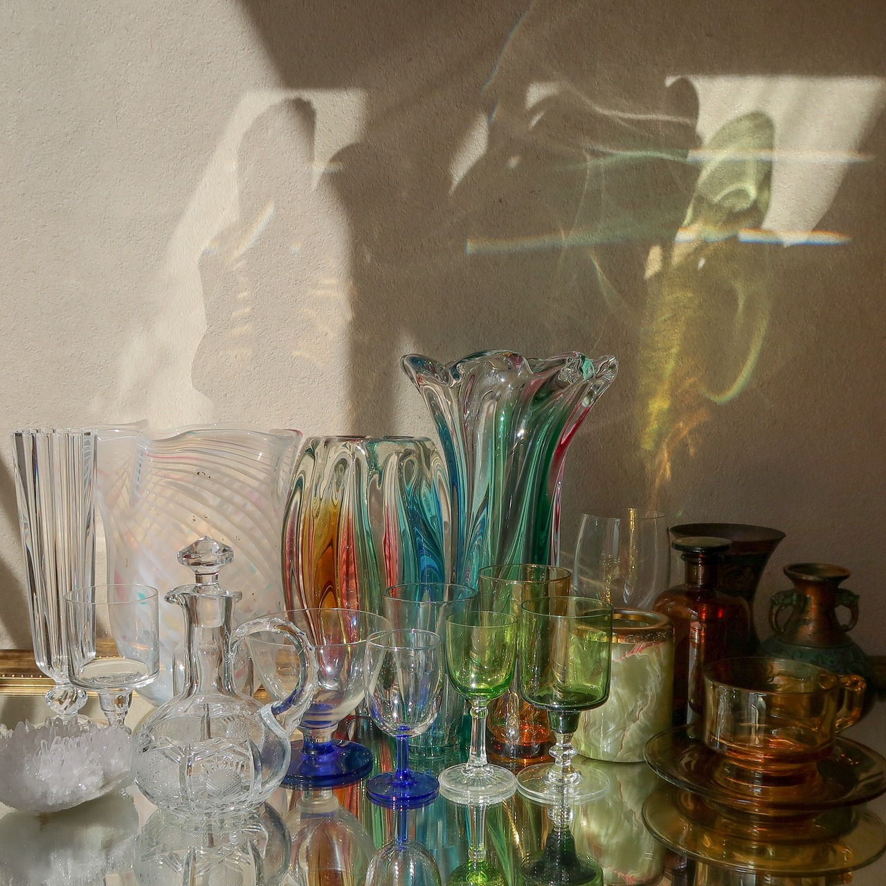 クリアな水差し