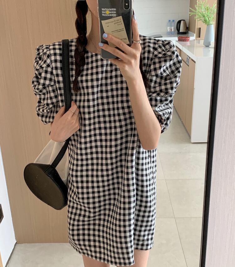 ブラックホワイト格子柄スリーブドレス サマールーズスリムラウンドネックショートスカート 夏物 Oネック ビッグFスモールZ韓国45661063246