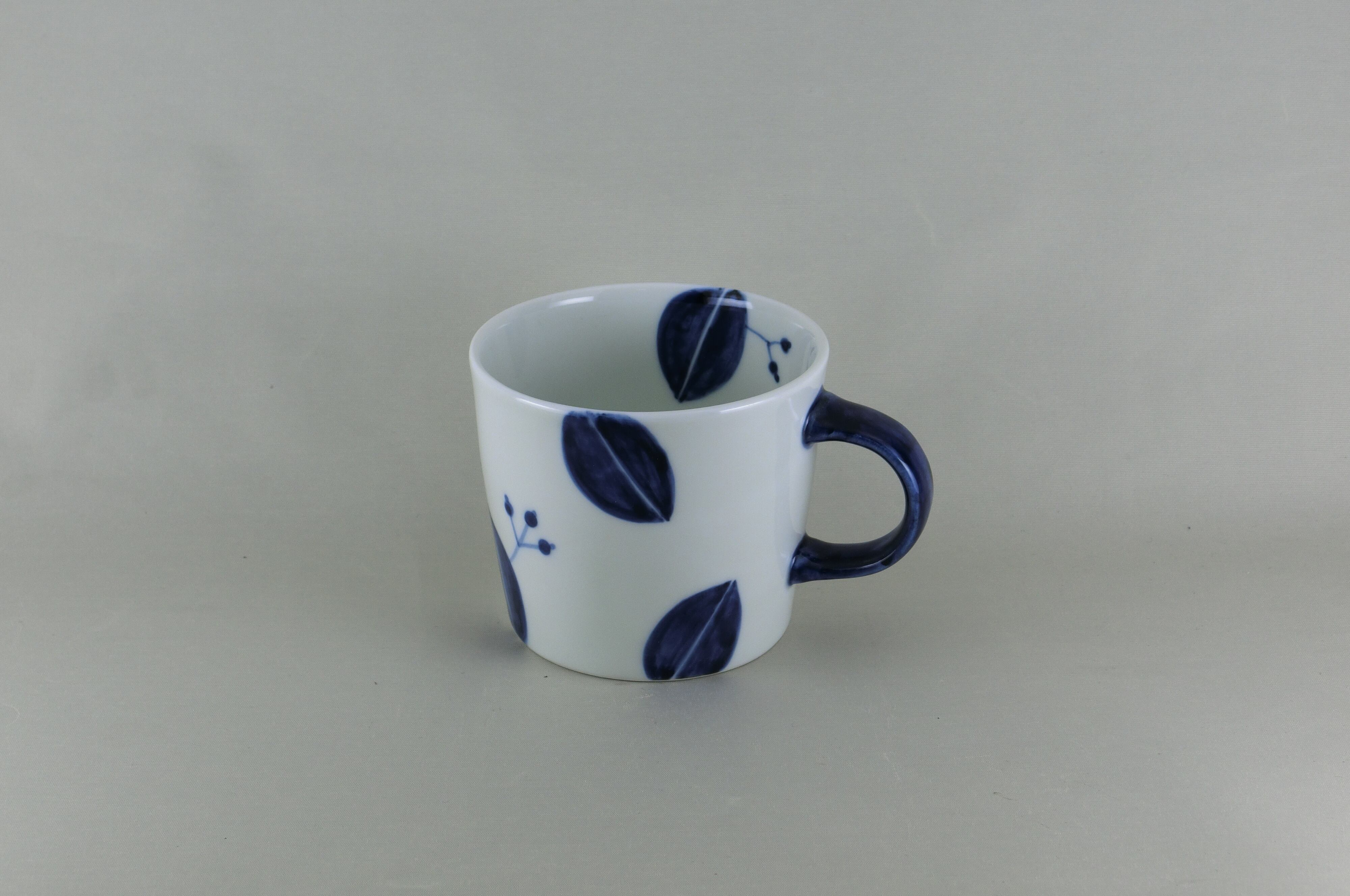 リーフシリーズ　マグカップ（藍）