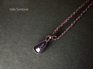 アベンチュリンアイオライト macramé necklace