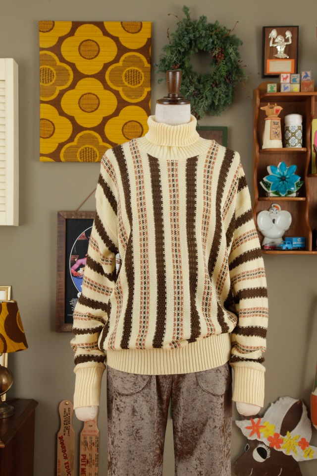Stripe turtle neck sweater